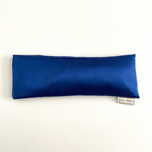 Load image into Gallery viewer, Silk eye pillow UK
