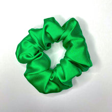 Load image into Gallery viewer, Emerald Green Mulberry Silk Hair Scrunchie
