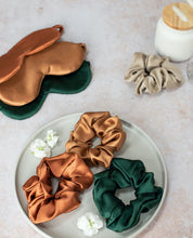 Load image into Gallery viewer, Mulberry Silk Hair Scrunchie Cinnamon Spice
