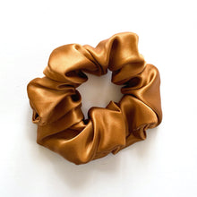Load image into Gallery viewer, Metallic Scrunchie
