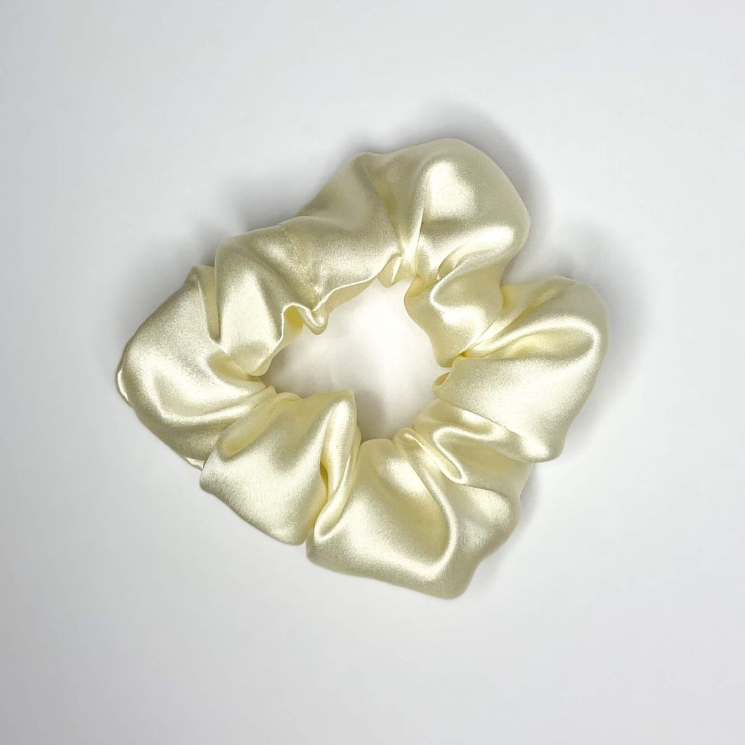 Ivory mulberry silk scrunchie hand made in the UK